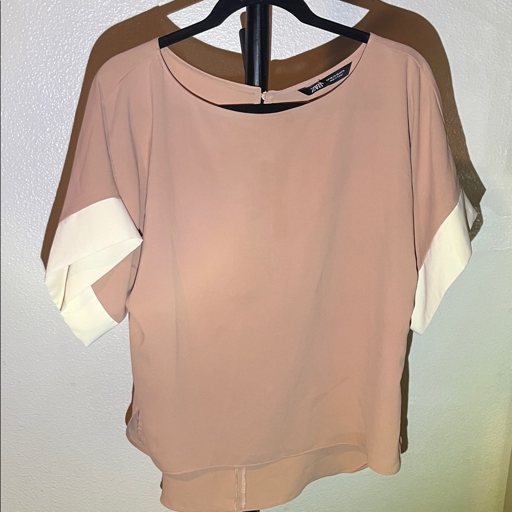 Zara Women's Blouse in Blush and Cream Oversized fit